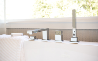 Chrome Finish Grohe Faucets