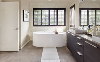 designer free standing tub
